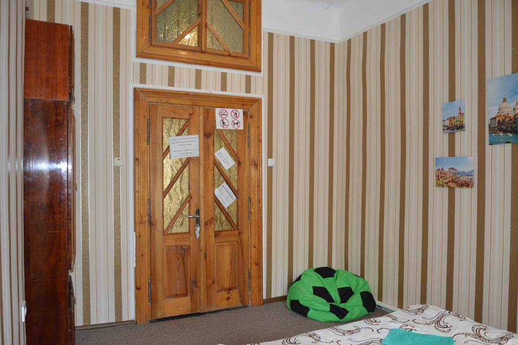 Lviv Lucky Hostel Extérieur photo