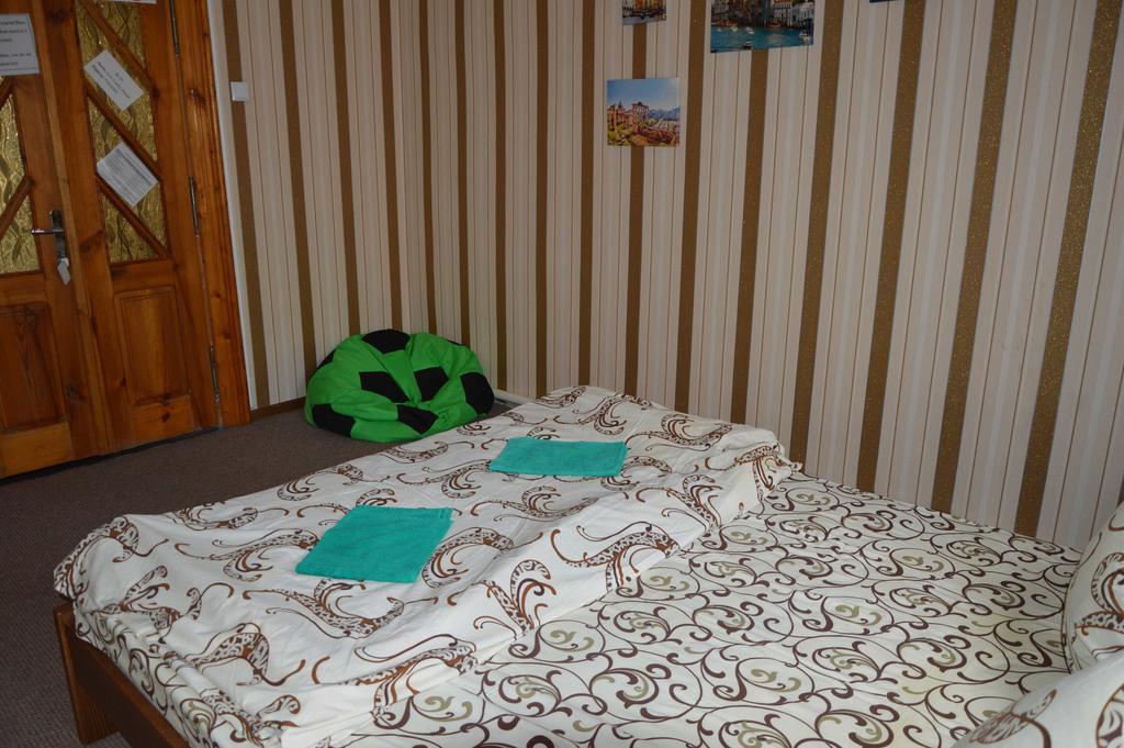 Lviv Lucky Hostel Extérieur photo