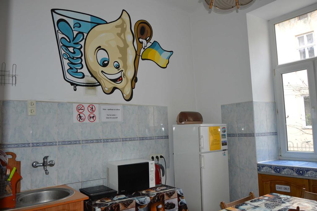 Lviv Lucky Hostel Extérieur photo